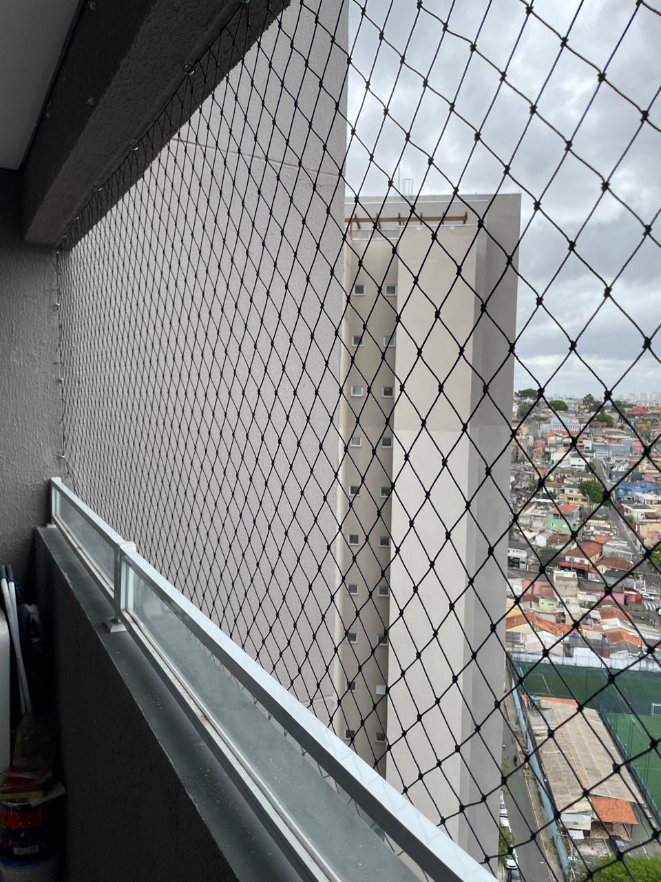 Rede de Proteção Sacada Malha Fina 3 cm – 3,00 x 1,10m