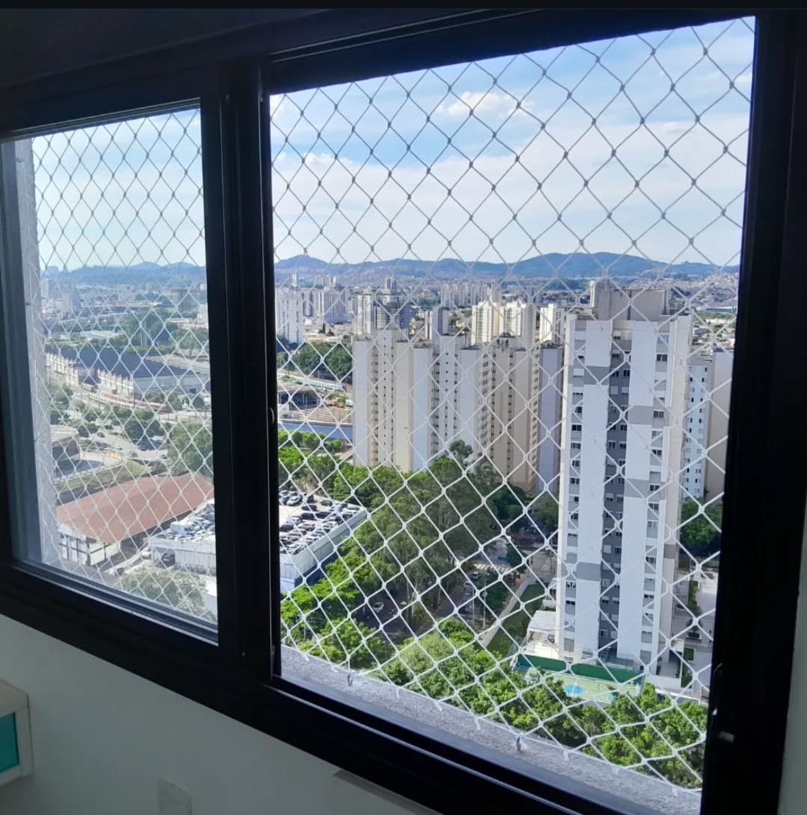 Rede de Proteção para Janela 1,80 x 1,20m – Malha 5 cm