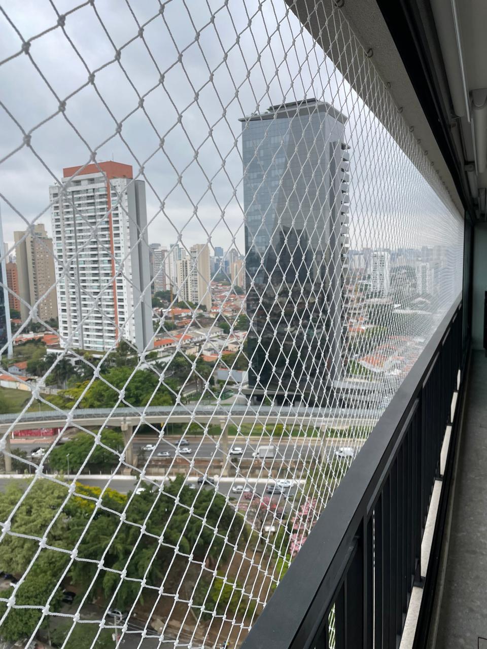 Rede de Proteção Sacada Preta Discreta 3,00 x 1,20m